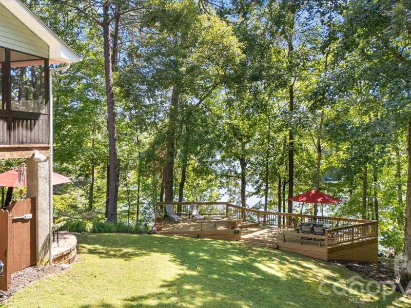 91 Island View Court, Mill Spring, NC 28756.  MLS# CAR4365768, YatesRealty ID 20382. 