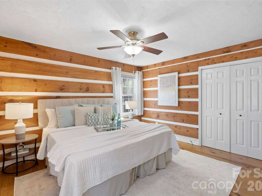 8003 Pine Oak Road, Waxhaw, NC 28173.  MLS# CAR4359335, YatesRealty ID 20383. 
