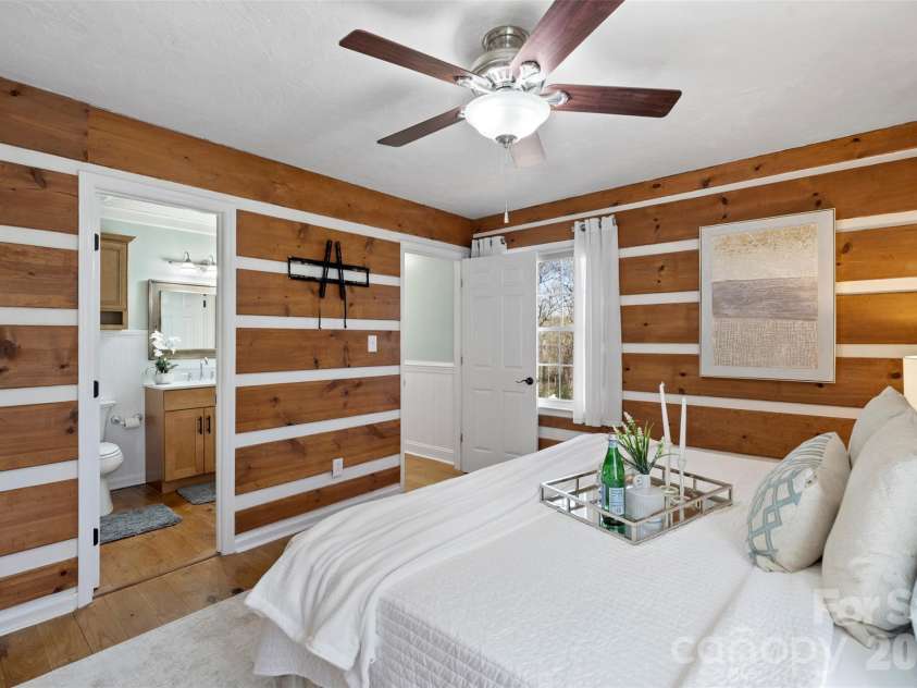 8003 Pine Oak Road, Waxhaw, NC 28173.  MLS# CAR4359335, YatesRealty ID 20383. 