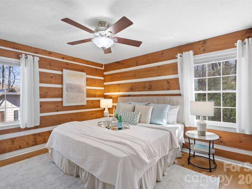 8003 Pine Oak Road, Waxhaw, NC 28173.  MLS# CAR4359335, YatesRealty ID 20383. 