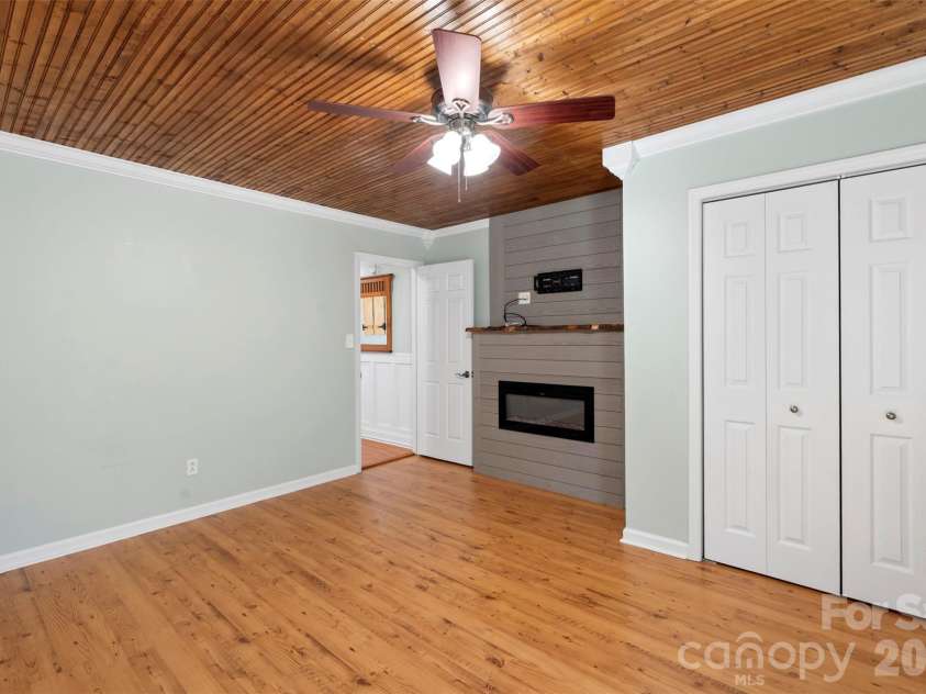 8003 Pine Oak Road, Waxhaw, NC 28173.  MLS# CAR4359335, YatesRealty ID 20383. 