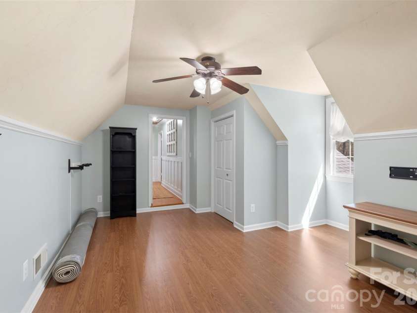 8003 Pine Oak Road, Waxhaw, NC 28173.  MLS# CAR4359335, YatesRealty ID 20383. 