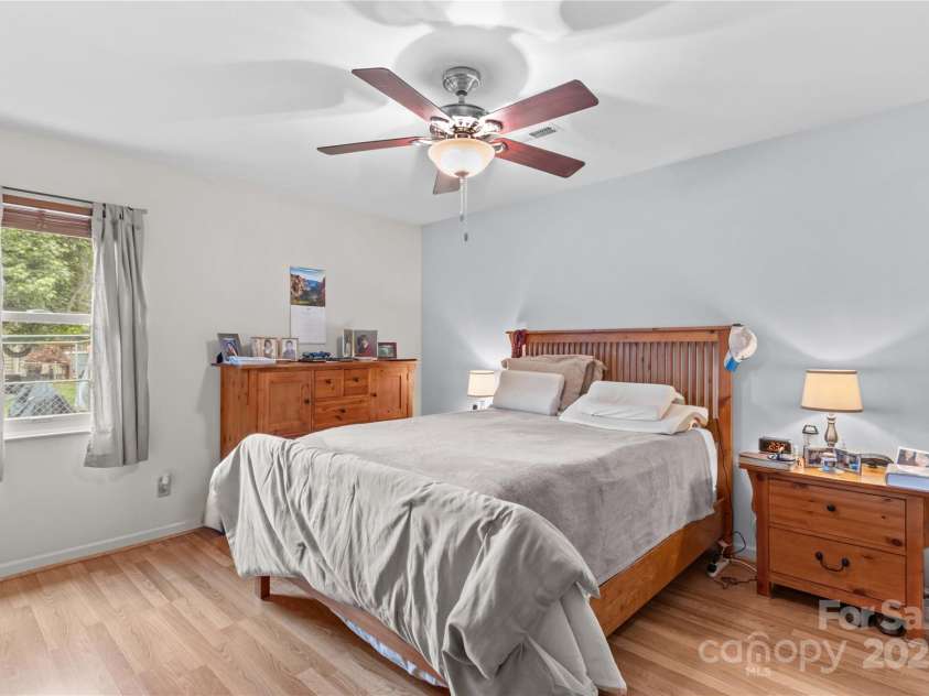 428 Mountview Drive, Mocksville, NC 27028.  MLS# CAR4271510, YatesRealty ID 20384. 