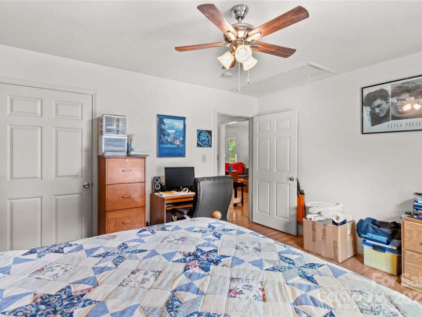 428 Mountview Drive, Mocksville, NC 27028.  MLS# CAR4271510, YatesRealty ID 20384. 