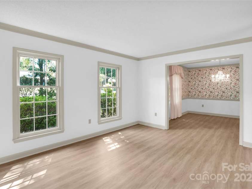 4738 Truscott Road, Charlotte, NC 28226.  MLS# CAR4257084, YatesRealty ID 20385. 