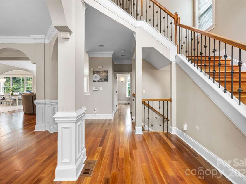 10452 Quiet Bay Court, Charlotte, NC 28278.  MLS# CAR4255338, YatesRealty ID 20386. 