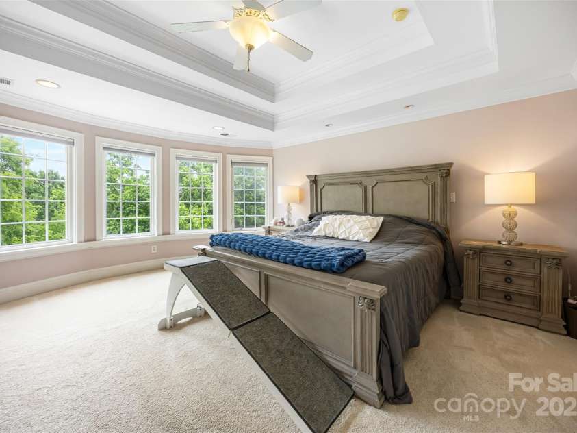 10452 Quiet Bay Court, Charlotte, NC 28278.  MLS# CAR4255338, YatesRealty ID 20386. 