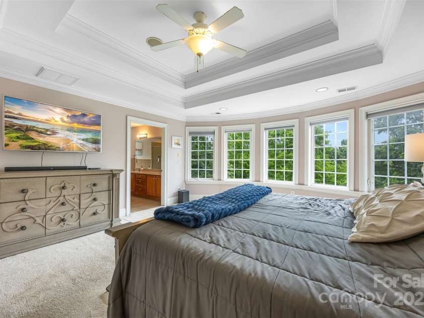 10452 Quiet Bay Court, Charlotte, NC 28278.  MLS# CAR4255338, YatesRealty ID 20386. 