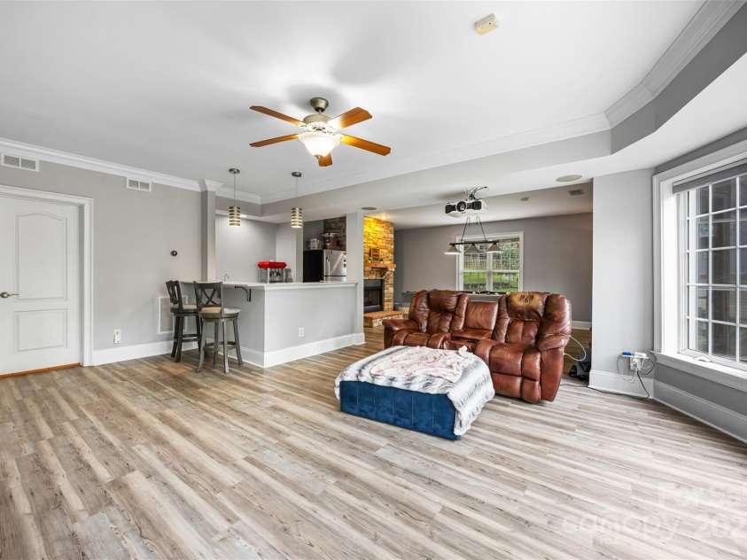 10452 Quiet Bay Court, Charlotte, NC 28278.  MLS# CAR4255338, YatesRealty ID 20386. 