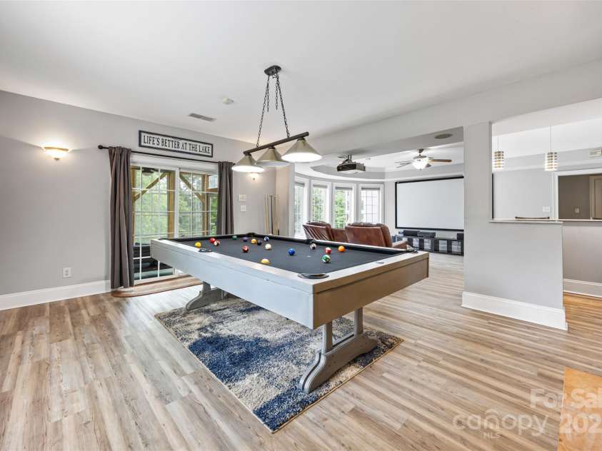 10452 Quiet Bay Court, Charlotte, NC 28278.  MLS# CAR4255338, YatesRealty ID 20386. 