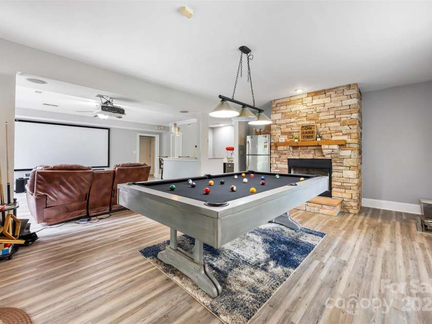 10452 Quiet Bay Court, Charlotte, NC 28278.  MLS# CAR4255338, YatesRealty ID 20386. 