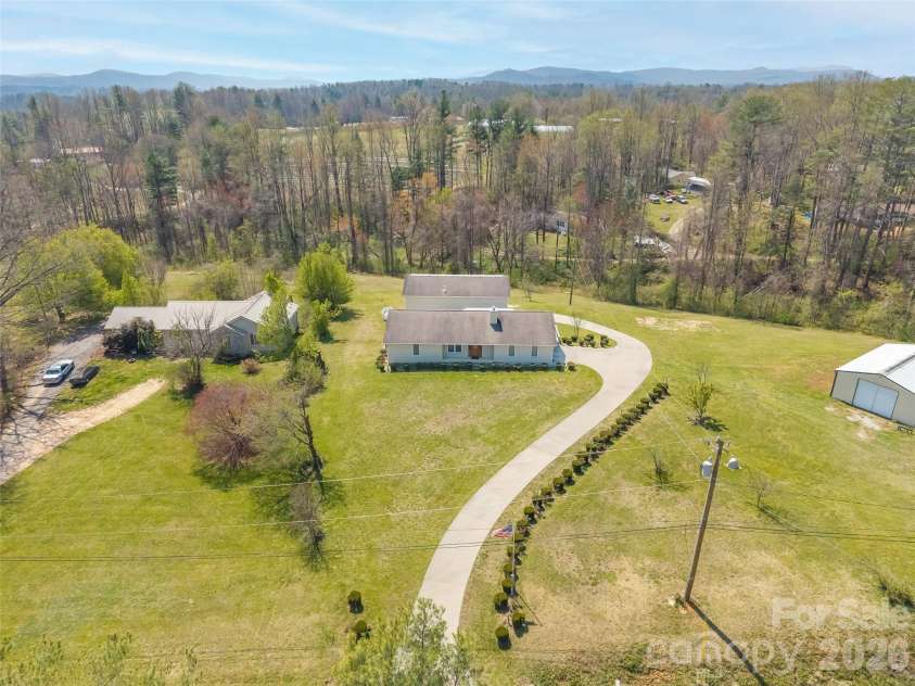 476 Jackson Loop Road, Flat Rock, NC 28731.  MLS# CAR4363362, YatesRealty ID 20386. Aerial