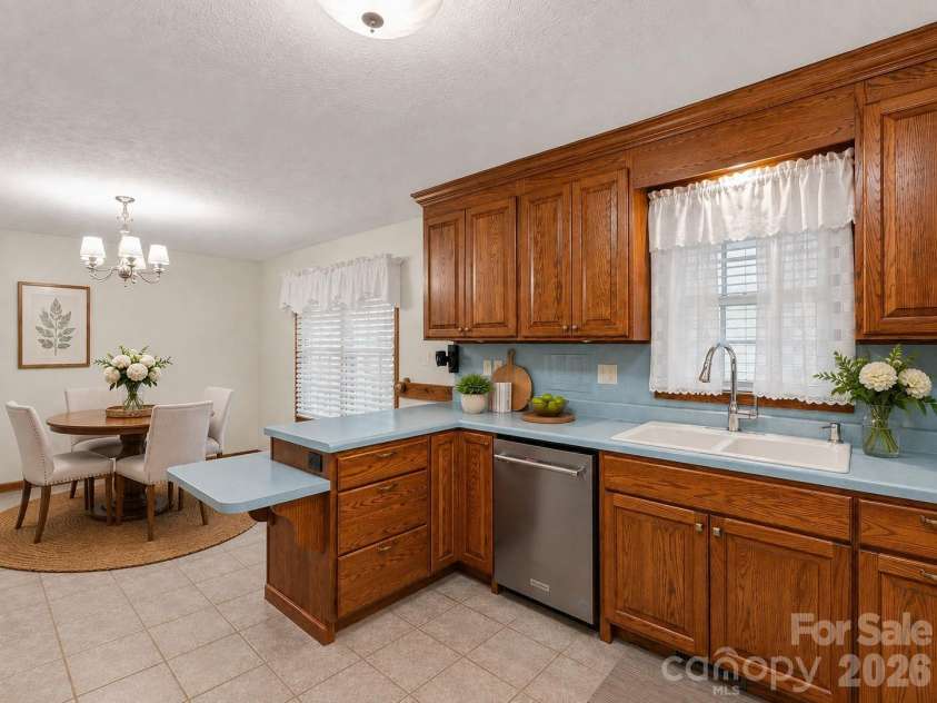 476 Jackson Loop Road, Flat Rock, NC 28731.  MLS# CAR4363362, YatesRealty ID 20386. Virtually Staged
