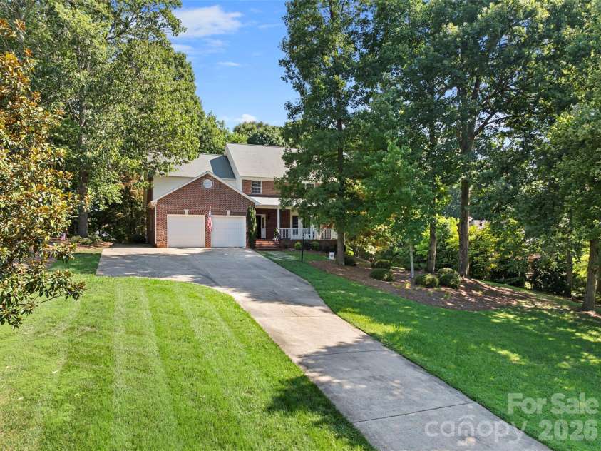 168 Game Trail, Thomasville, NC 27360.  MLS# CAR4321746, YatesRealty ID 20387. 