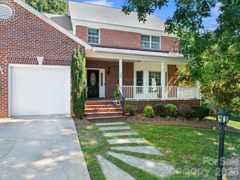 168 Game Trail, Thomasville, NC 27360.  MLS# CAR4321746, YatesRealty ID 20387. 