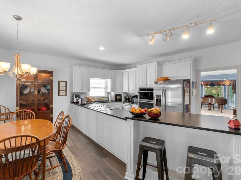 168 Game Trail, Thomasville, NC 27360.  MLS# CAR4321746, YatesRealty ID 20387. 