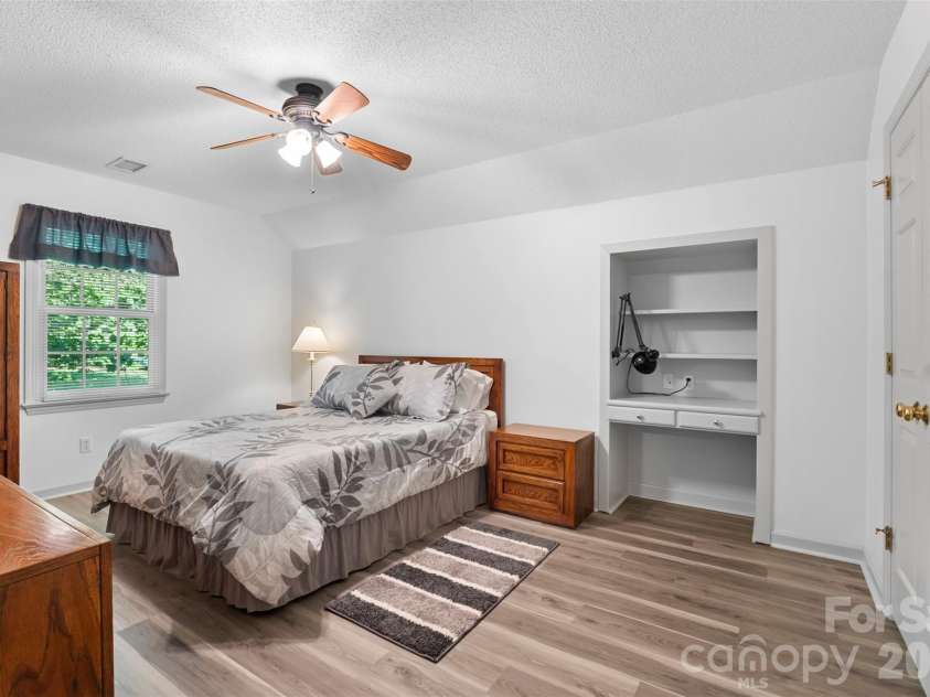 168 Game Trail, Thomasville, NC 27360.  MLS# CAR4321746, YatesRealty ID 20387. 