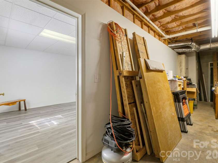 168 Game Trail, Thomasville, NC 27360.  MLS# CAR4321746, YatesRealty ID 20387. 