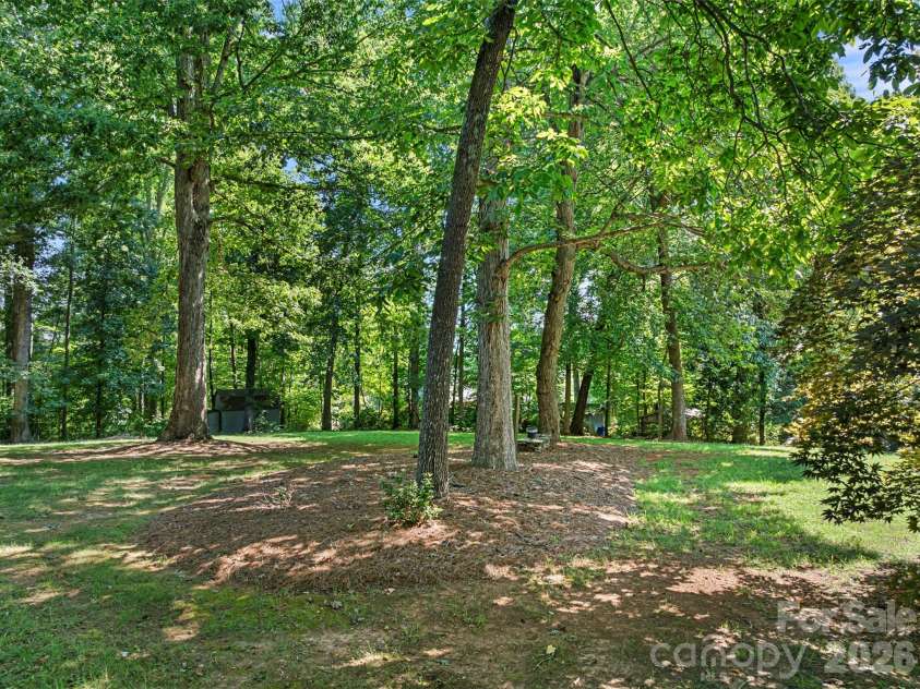 168 Game Trail, Thomasville, NC 27360.  MLS# CAR4321746, YatesRealty ID 20387. 