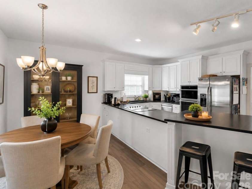 168 Game Trail, Thomasville, NC 27360.  MLS# CAR4321746, YatesRealty ID 20387. Kitchen AI Enhanced