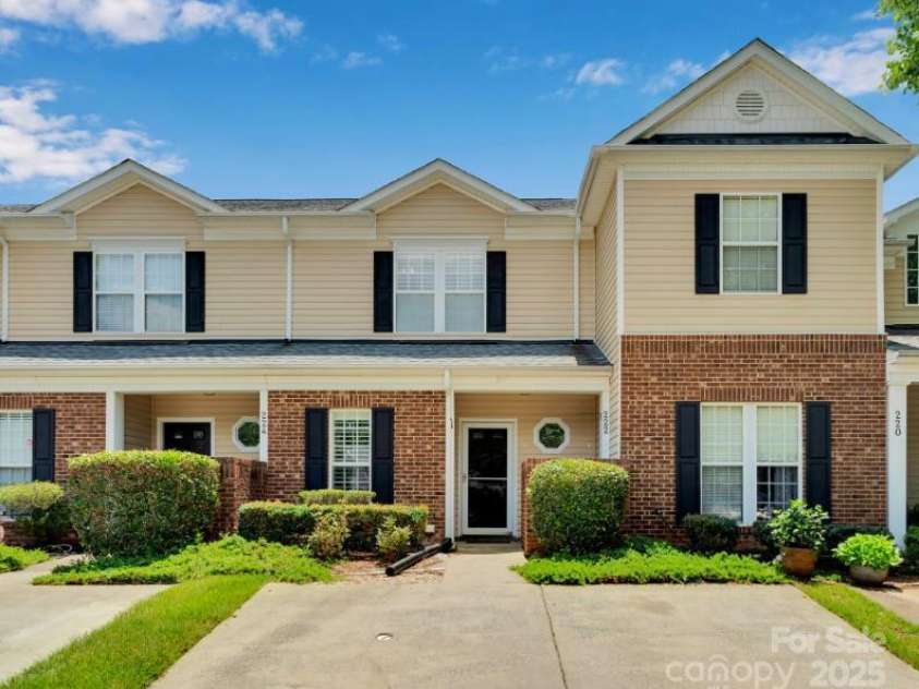 222 Ross Moore Avenue, Charlotte, NC 28205.  MLS# CAR4272382, YatesRealty ID 20387. 