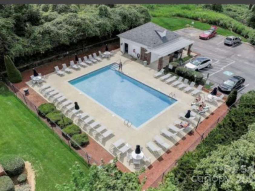 222 Ross Moore Avenue, Charlotte, NC 28205.  MLS# CAR4272382, YatesRealty ID 20387. 