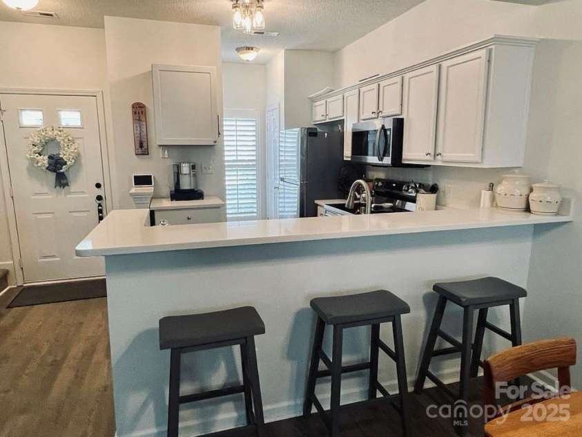 222 Ross Moore Avenue, Charlotte, NC 28205.  MLS# CAR4272382, YatesRealty ID 20387. Virtual