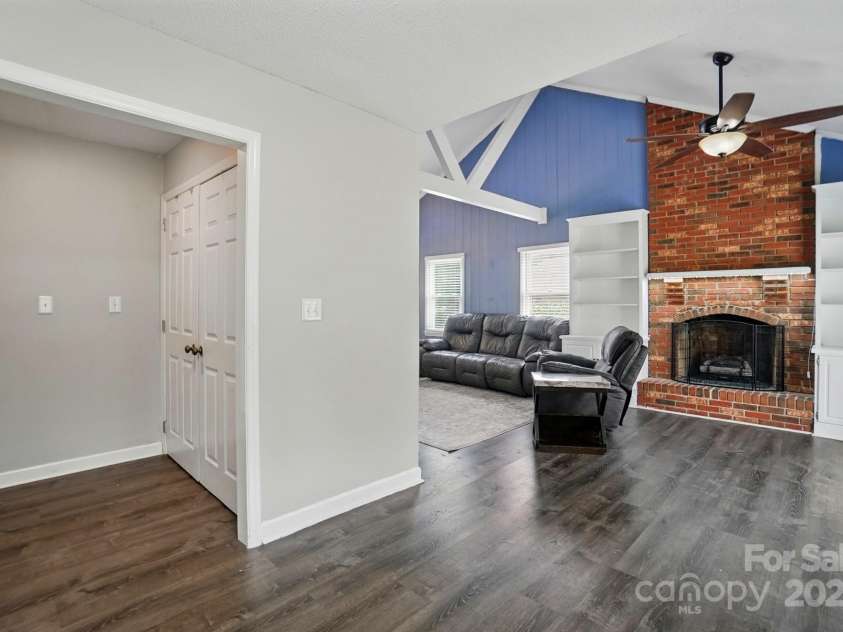 336 Oakwood Drive, Mount Holly, NC 28120.  MLS# CAR4267933, YatesRealty ID 20388. 