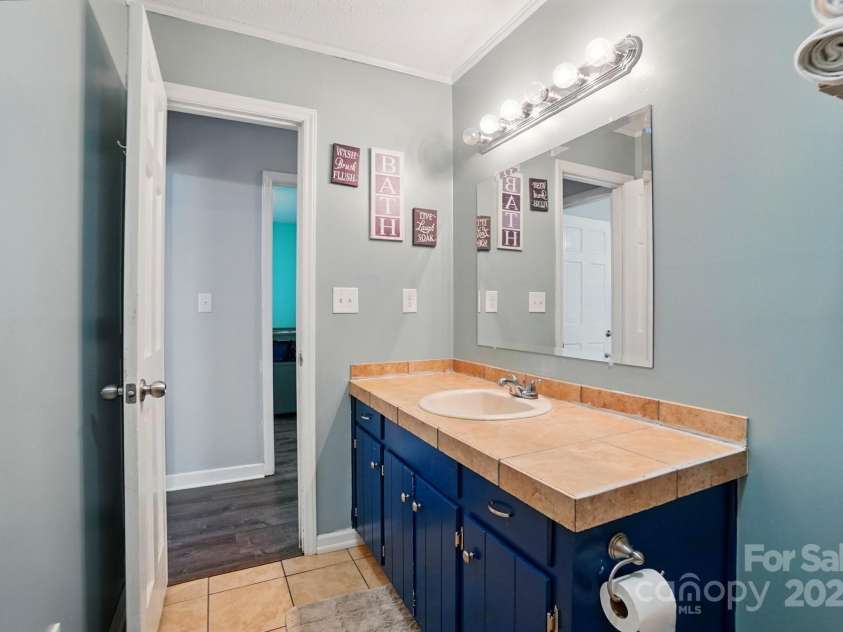 336 Oakwood Drive, Mount Holly, NC 28120.  MLS# CAR4267933, YatesRealty ID 20388. 