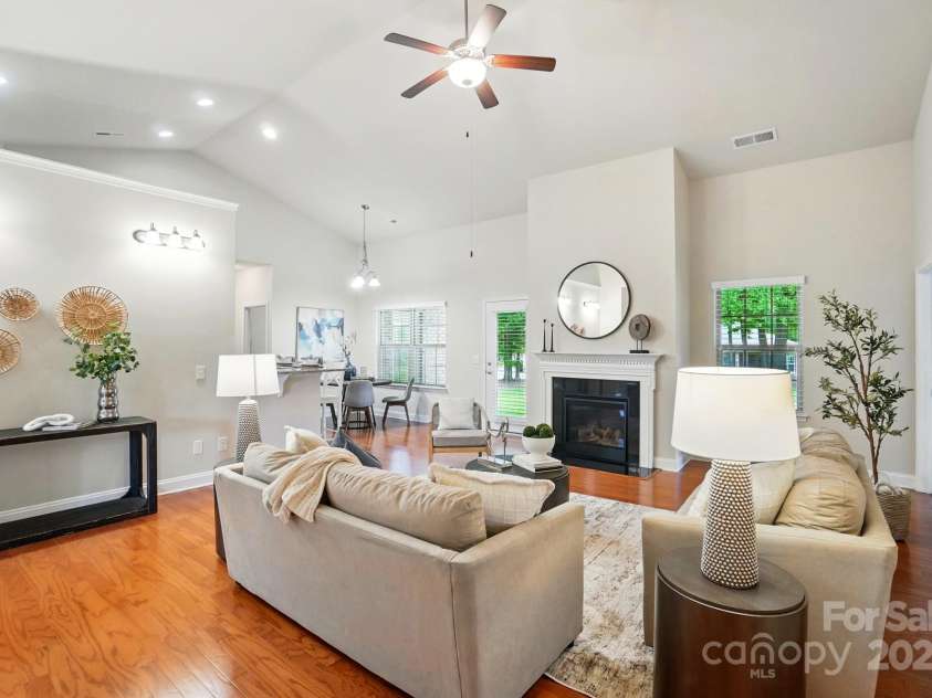 5032 Eagles Crest Lane, Gastonia, NC 28056.  MLS# CAR4240665, YatesRealty ID 20389. 