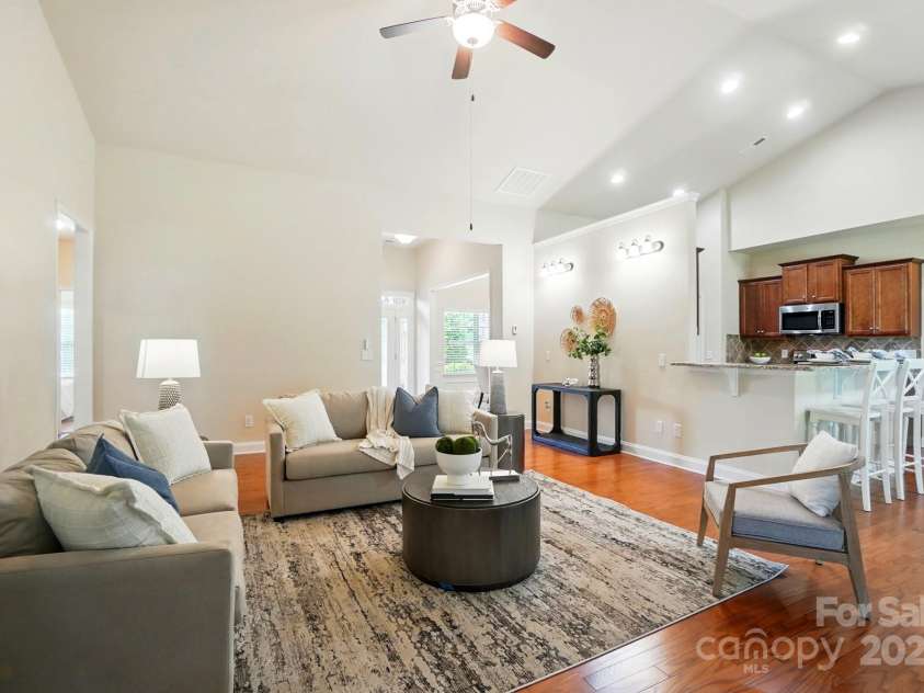5032 Eagles Crest Lane, Gastonia, NC 28056.  MLS# CAR4240665, YatesRealty ID 20389. 