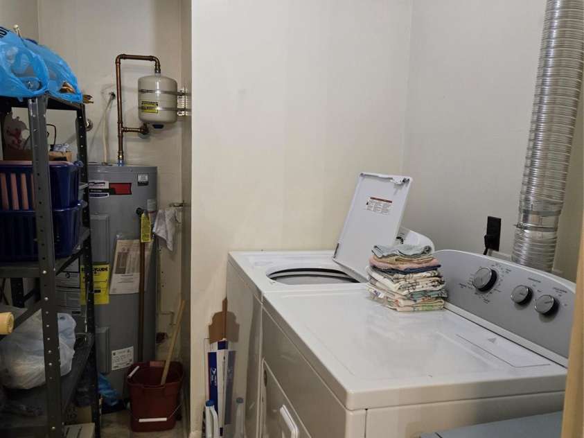 2205 Sunderland Road, Winston Salem, NC 27103.  MLS# CAR4269610, YatesRealty ID 20390. 