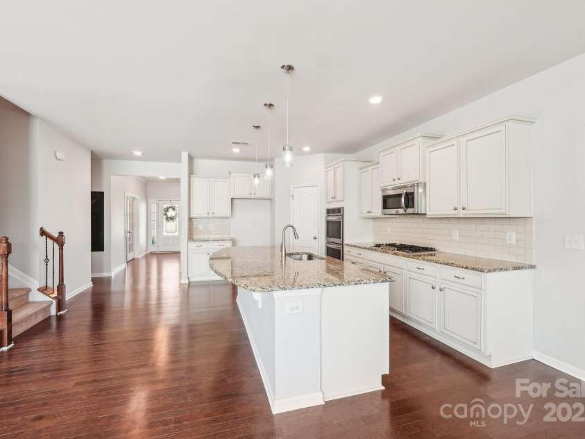 1034 Currituck Way, York, SC 29745.  MLS# CAR4239993, YatesRealty ID 20391. Kitchen