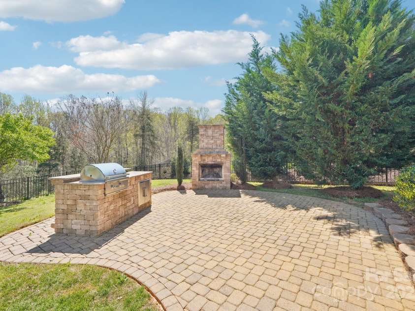 1034 Currituck Way, York, SC 29745.  MLS# CAR4239993, YatesRealty ID 20391. Paver patio