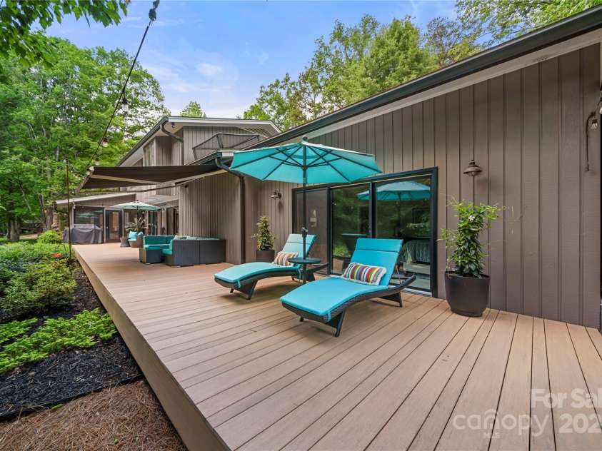 54 Honeysuckle Woods, Clover, SC 29710.  MLS# CAR4255360, YatesRealty ID 20392. 