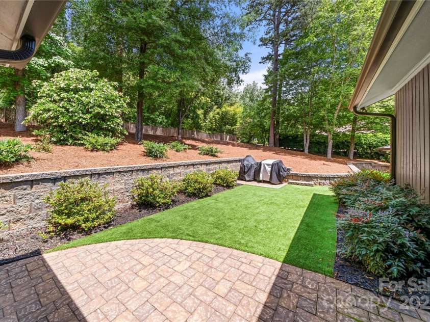 54 Honeysuckle Woods, Clover, SC 29710.  MLS# CAR4255360, YatesRealty ID 20392. 