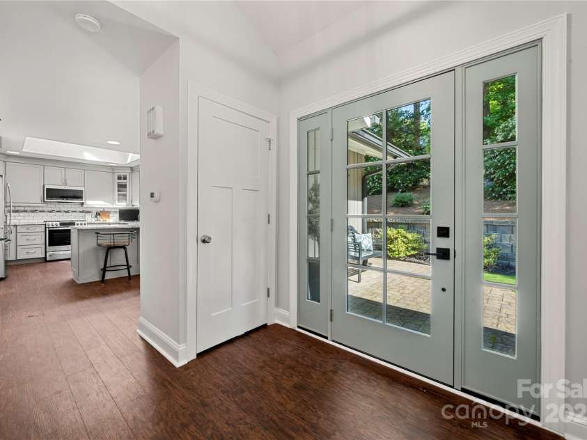 54 Honeysuckle Woods, Clover, SC 29710.  MLS# CAR4255360, YatesRealty ID 20392. 