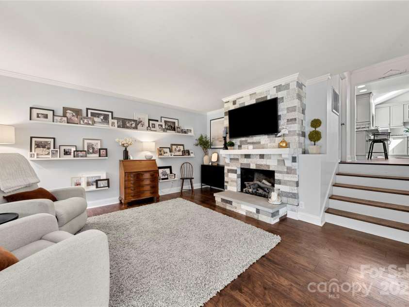 54 Honeysuckle Woods, Clover, SC 29710.  MLS# CAR4255360, YatesRealty ID 20392. Gas Logs