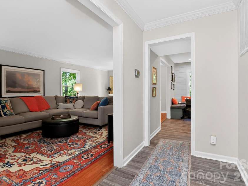 6527 Summerlin Place, Charlotte, NC 28226.  MLS# CAR4374812, YatesRealty ID 20392. 