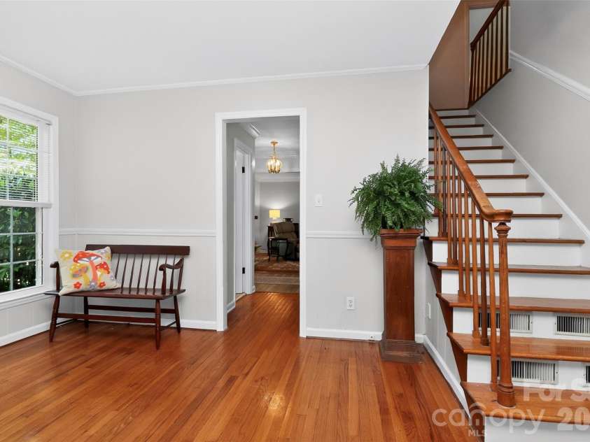 6527 Summerlin Place, Charlotte, NC 28226.  MLS# CAR4374812, YatesRealty ID 20392. 