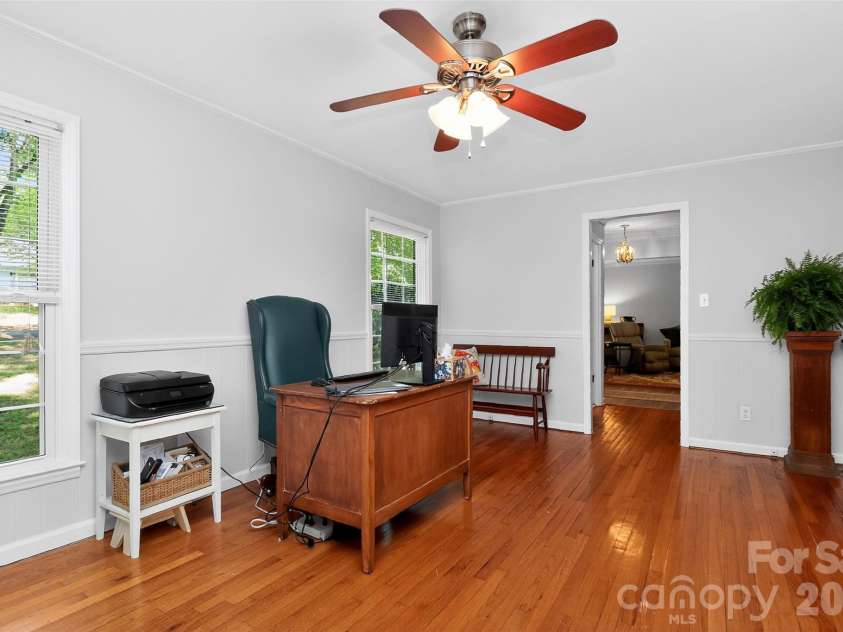 6527 Summerlin Place, Charlotte, NC 28226.  MLS# CAR4374812, YatesRealty ID 20392. 