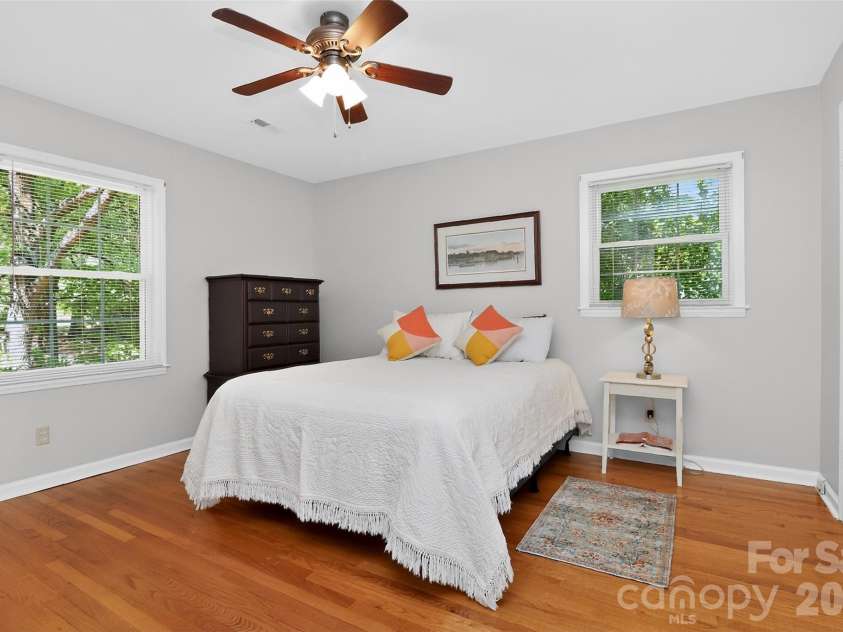6527 Summerlin Place, Charlotte, NC 28226.  MLS# CAR4374812, YatesRealty ID 20392. 