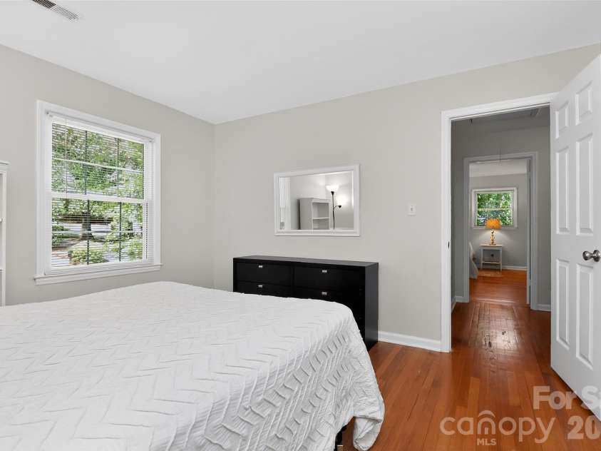 6527 Summerlin Place, Charlotte, NC 28226.  MLS# CAR4374812, YatesRealty ID 20392. 