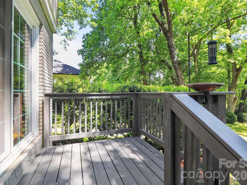 6527 Summerlin Place, Charlotte, NC 28226.  MLS# CAR4374812, YatesRealty ID 20392. 