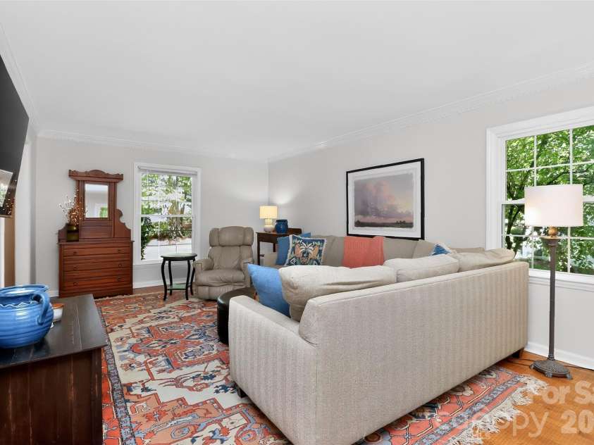 6527 Summerlin Place, Charlotte, NC 28226.  MLS# CAR4374812, YatesRealty ID 20392. 