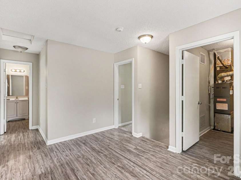12425 Stowe Acres Drive, Charlotte, NC 28262.  MLS# CAR4378117, YatesRealty ID 20393. 