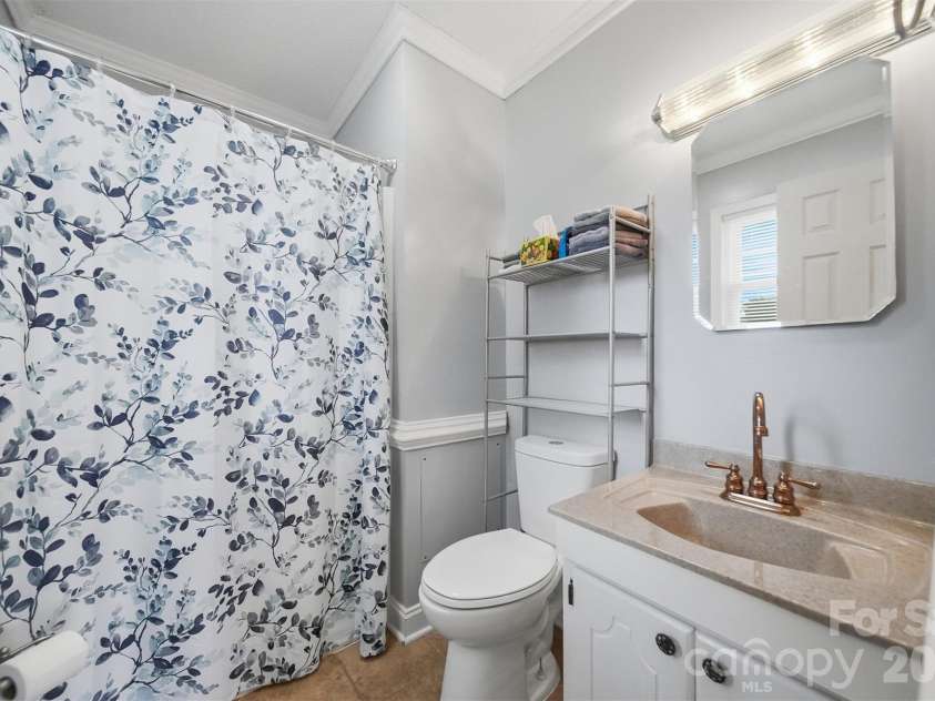 190 Dixie Trail Drive, Forest City, NC 28043.  MLS# CAR4375964, YatesRealty ID 20394. 
