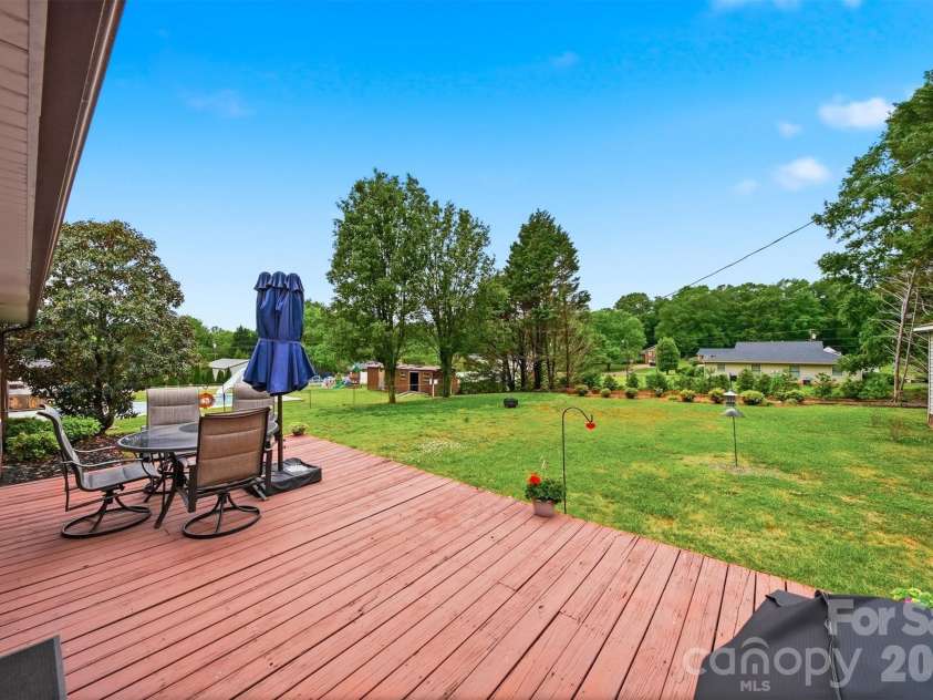 190 Dixie Trail Drive, Forest City, NC 28043.  MLS# CAR4375964, YatesRealty ID 20394. 