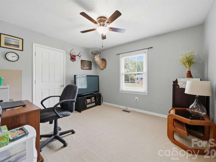 190 Dixie Trail Drive, Forest City, NC 28043.  MLS# CAR4375964, YatesRealty ID 20394. 