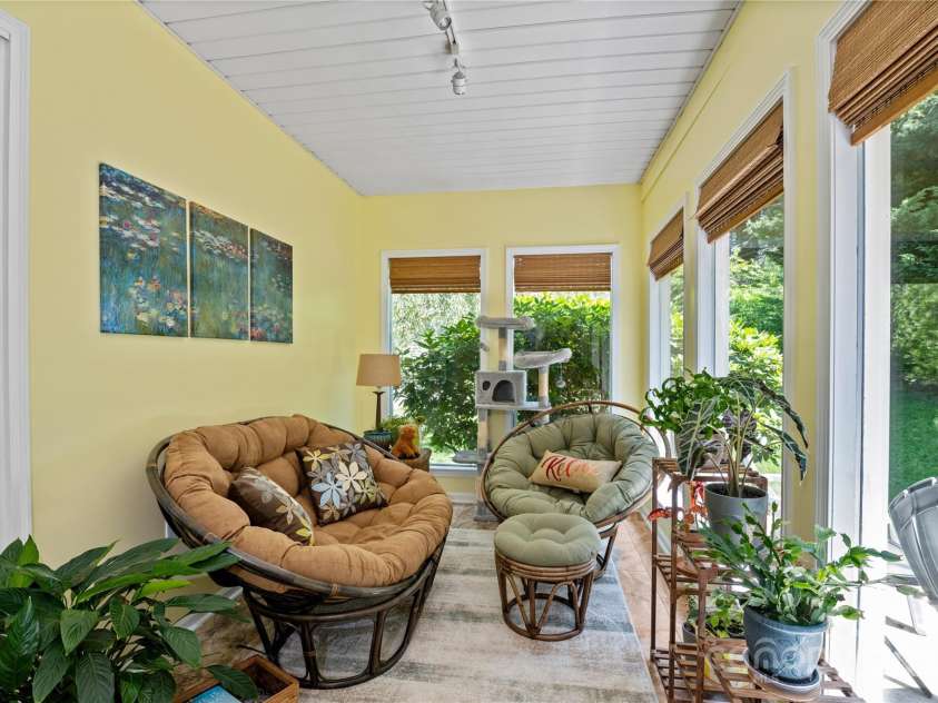 4 Orchard Place, Weaverville, NC 28787.  MLS# CAR4269872, YatesRealty ID 20394. 